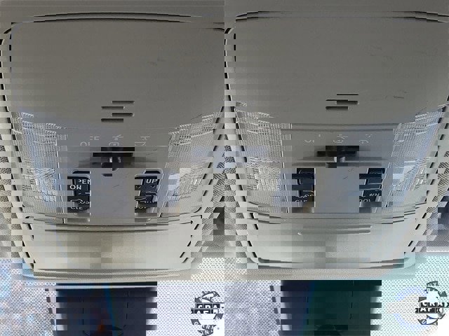 Used 2017 Toyota RAV4 XLE image 19