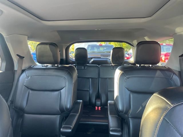 Certified 2022 Ford Explorer XLT w/ Equipment Group 202A image 25