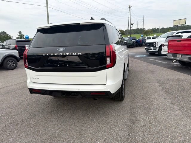 Certified 2025 Ford Expedition Active AWD/4WD image 22