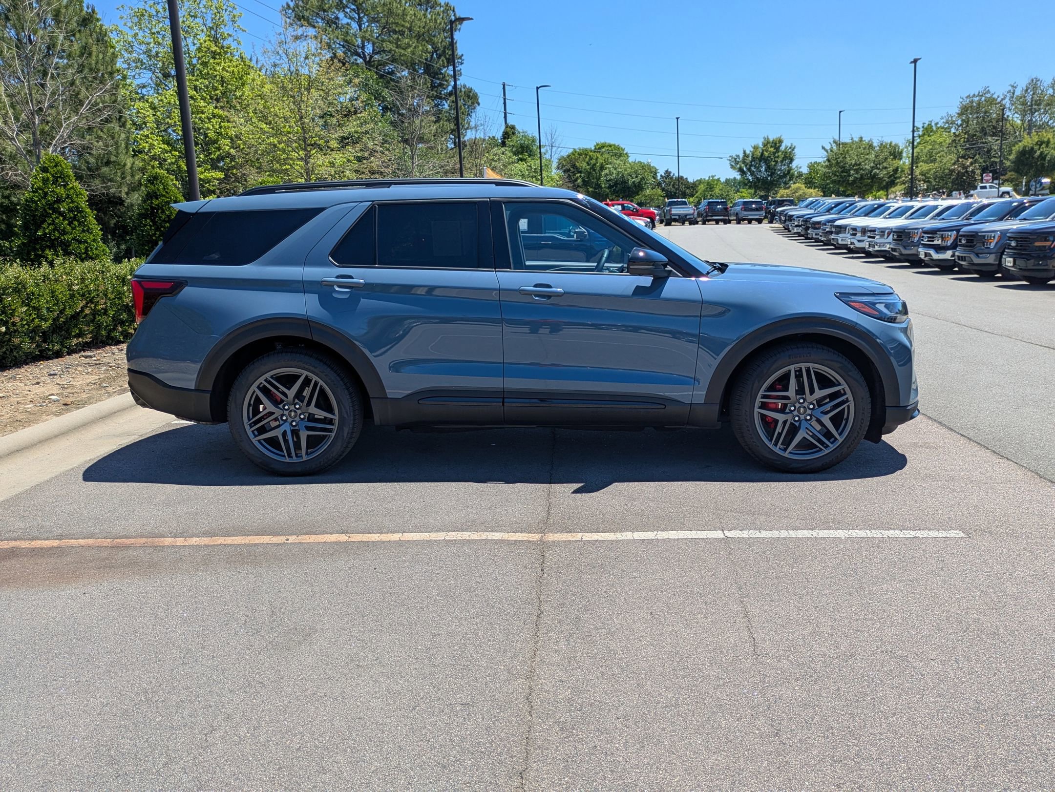 Certified 2025 Ford Explorer ST w/ Sun And Sound Package AWD/4WD image 3