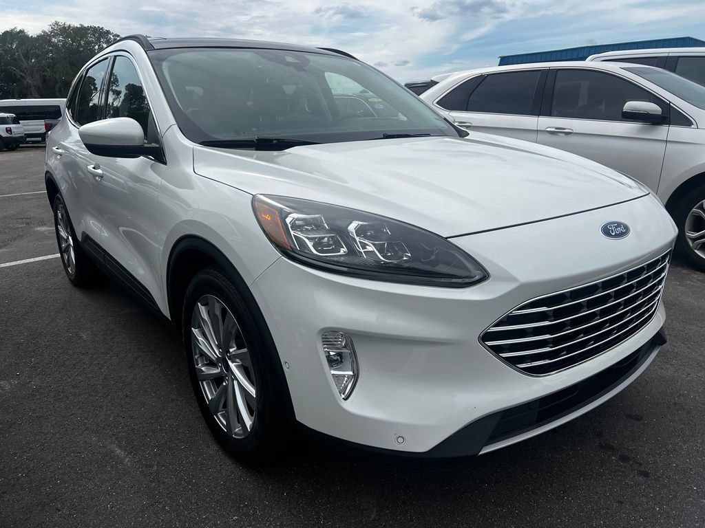 Certified 2021 Ford Escape Titanium w/ Titanium Elite Package AWD/4WD image 1