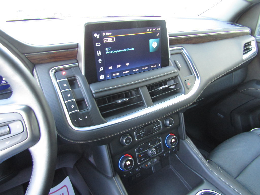 Used 2024 Chevrolet Tahoe Premier AWD/4WD image 35