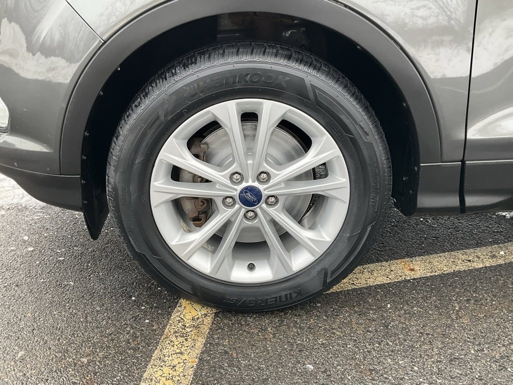 Certified 2017 Ford Escape SE w/ SE Cold Weather Package image 22