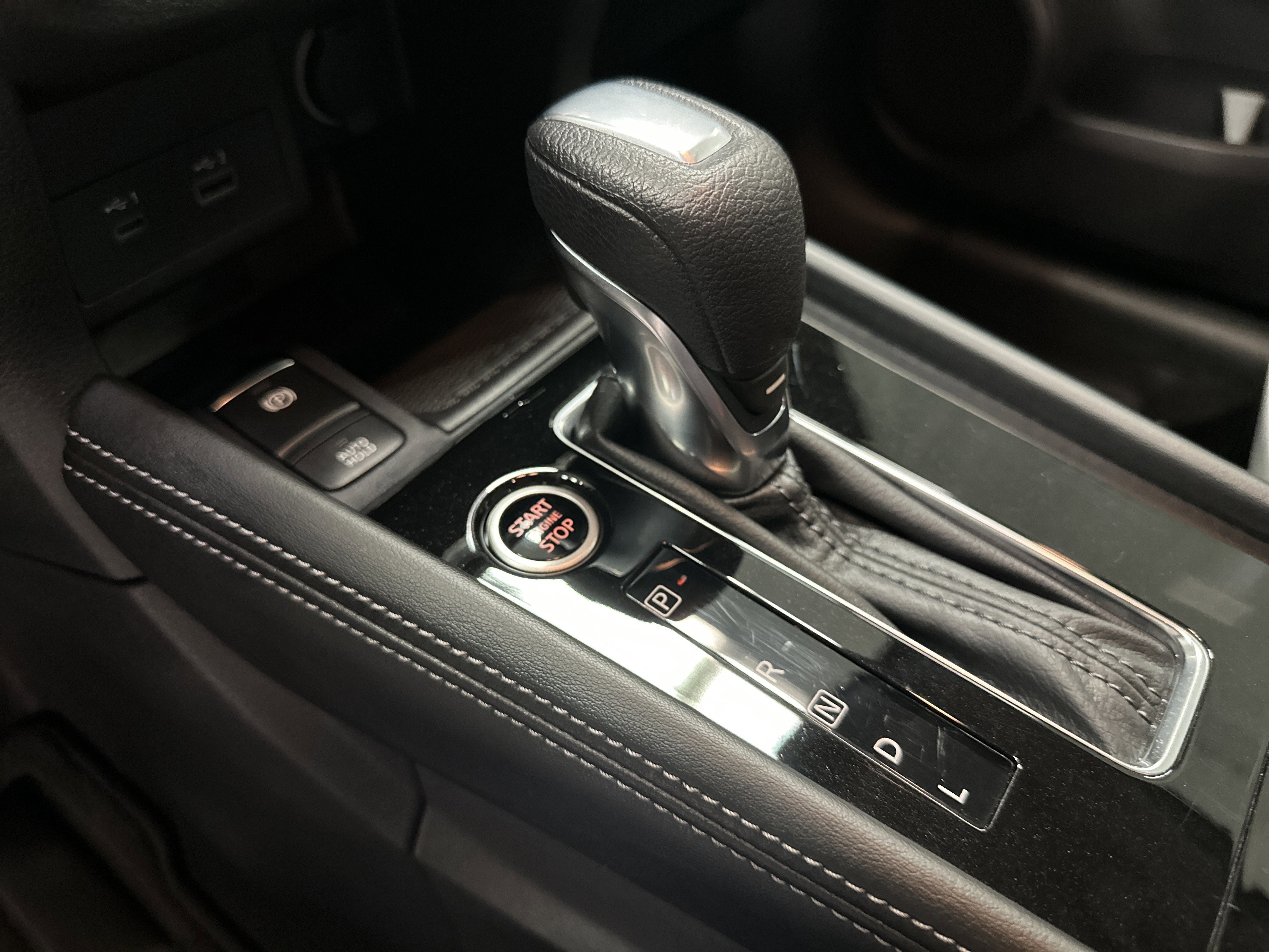 Used 2024 Nissan Kicks SR w/ SR Premium Package image 26