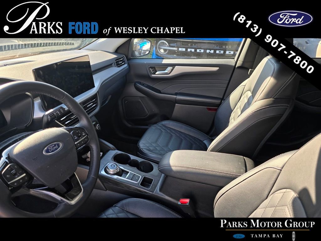 Certified 2023 Ford Escape Platinum w/ Premium Technology Package image 4