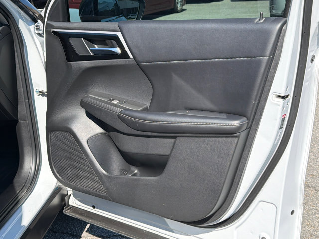 Used 2022 Mitsubishi Outlander SE AWD/4WD image 16