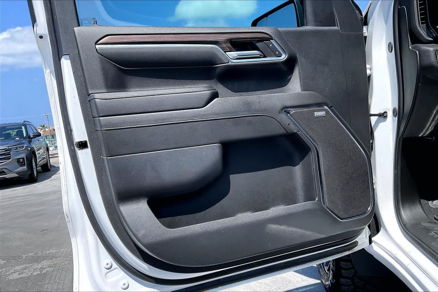 Used 2024 Chevrolet Silverado 1500 RST w/ Convenience Package II RWD image 27