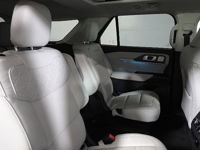 Certified 2025 Ford Explorer Platinum w/ Ultimate Package image 10