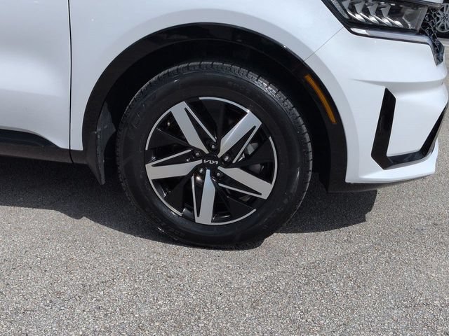 Used 2023 Kia Sorento EX FWD image 11