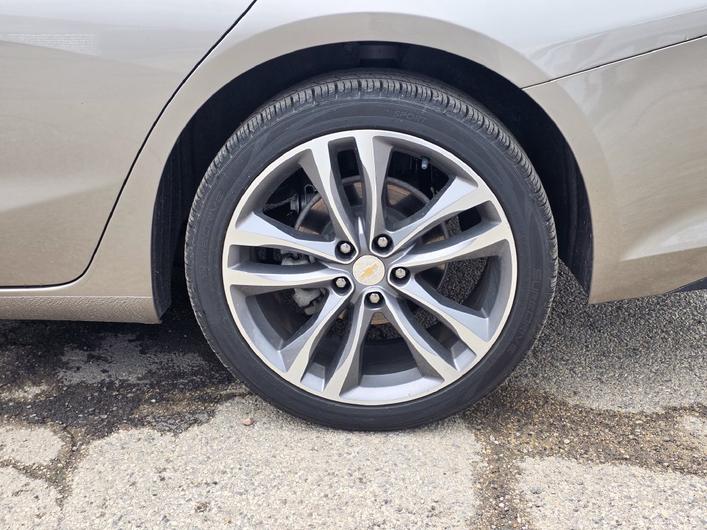 Used 2024 Chevrolet Malibu LT FWD image 13