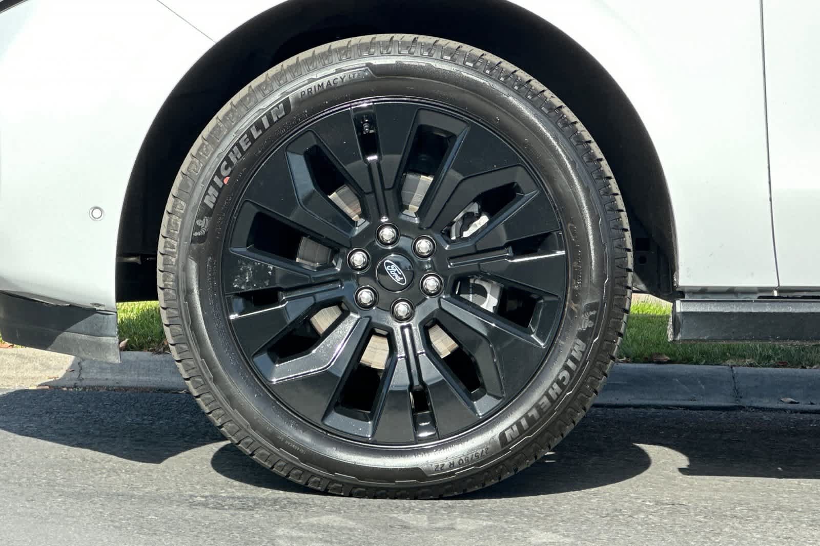 Certified 2025 Ford Expedition Max Platinum w/ Stealth Appearance Package AWD/4WD image 28