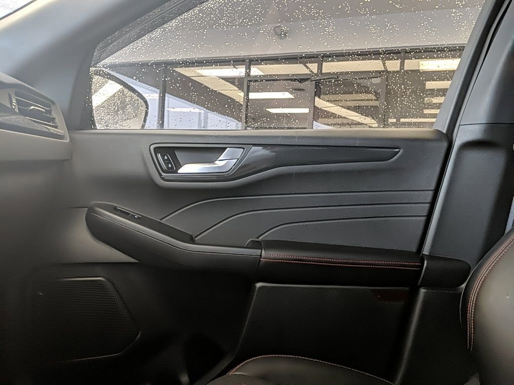 Certified 2024 Ford Escape ST-Line w/ Tech Pack #1 image 22