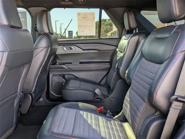 Certified 2025 Ford Explorer ST-Line w/ Premium Package image 13