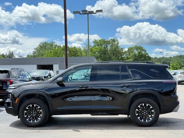 Used 2024 Chevrolet Traverse Z71 w/ Enhanced Driving Package AWD/4WD image 49