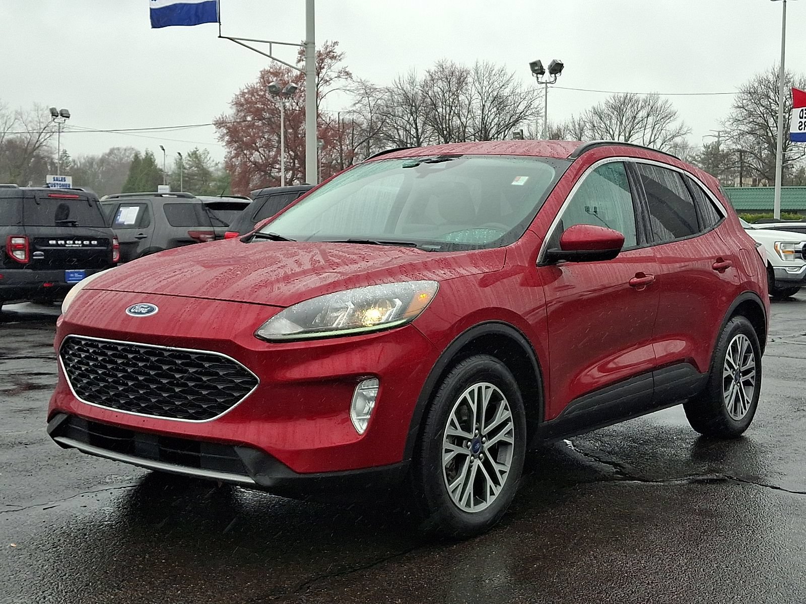 Certified 2021 Ford Escape SEL AWD/4WD image 3