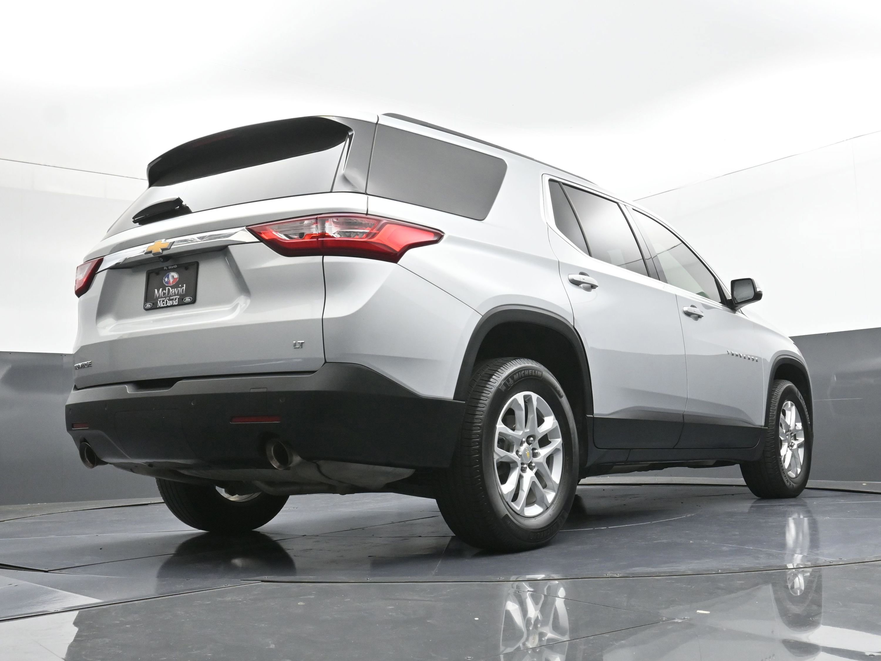Used 2021 Chevrolet Traverse LT image 15