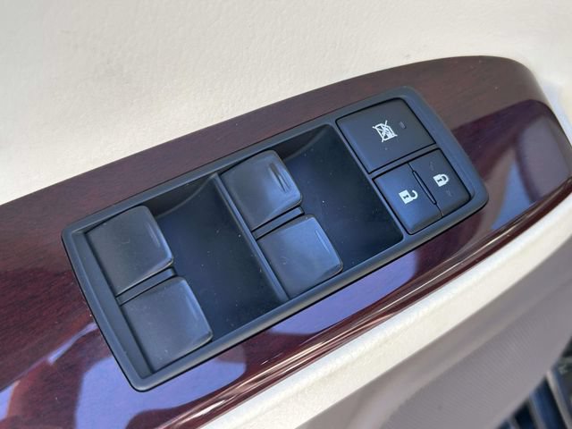 Used 2019 Lexus GX 460 Premium w/ Premium Package AWD/4WD image 16