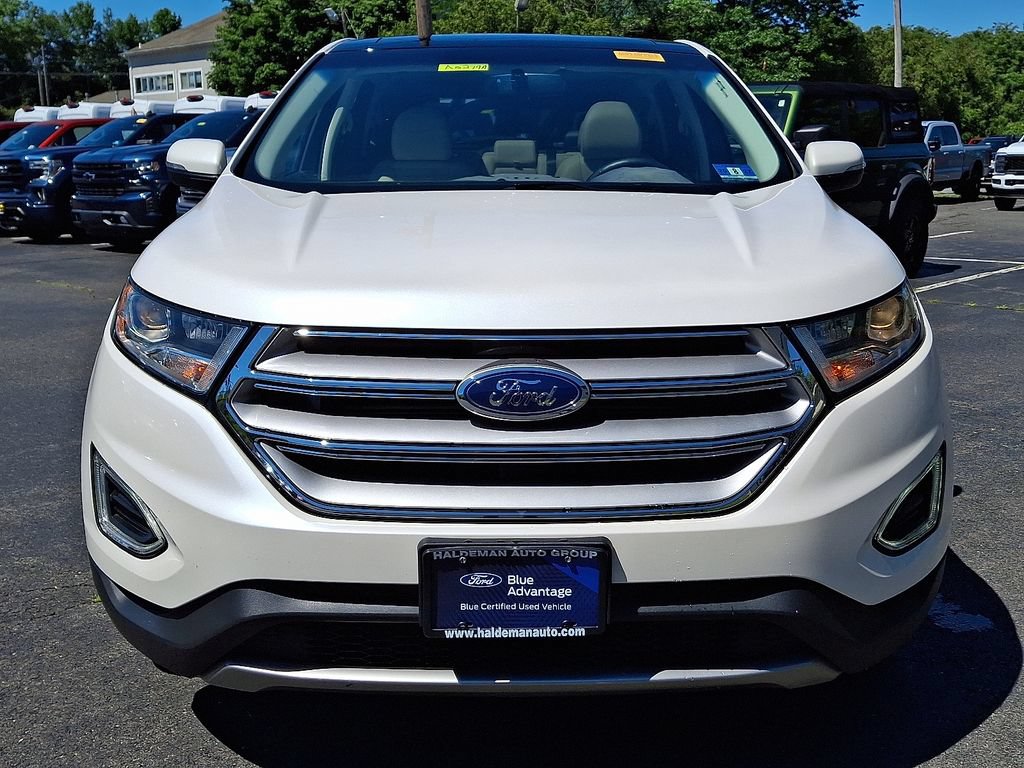 Certified 2018 Ford Edge Titanium w/ Equipment Group 301A AWD/4WD image 2
