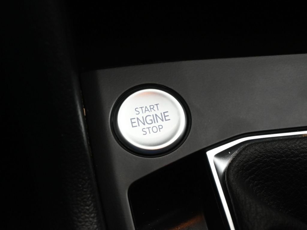 Used 2022 Volkswagen Taos S image 18