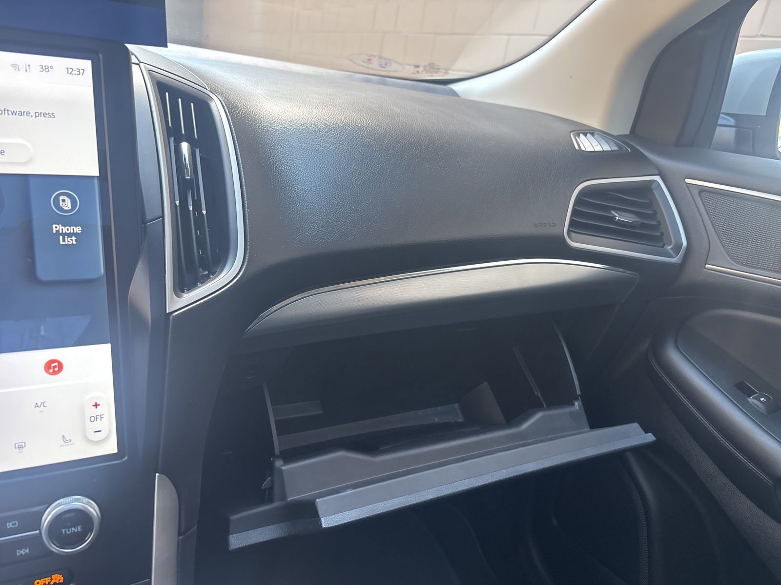 Certified 2022 Ford Edge SEL w/ Convenience Package AWD/4WD image 38