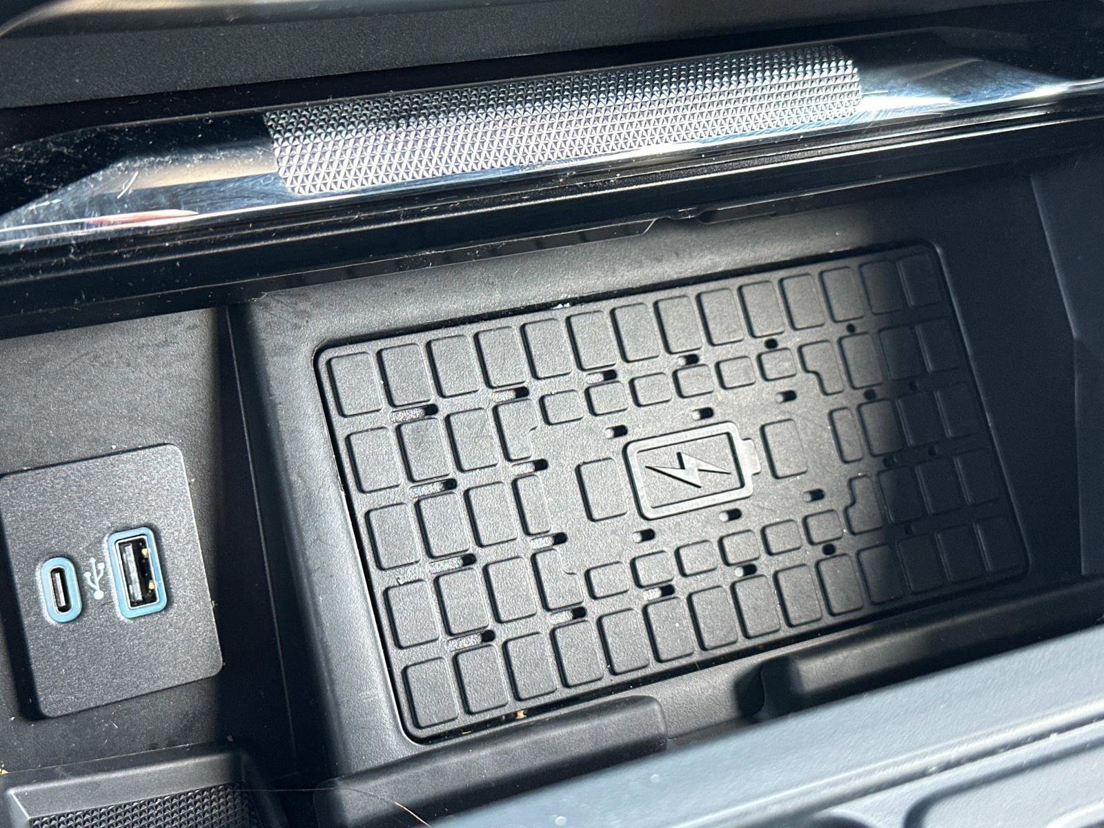 Certified 2024 Ford F150 Platinum image 24