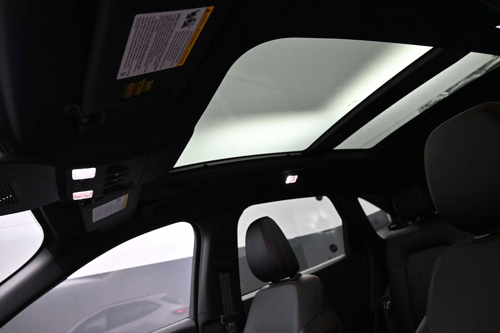Certified 2025 Ford Escape ST-Line Elite w/ Premium Technology Package AWD/4WD image 43