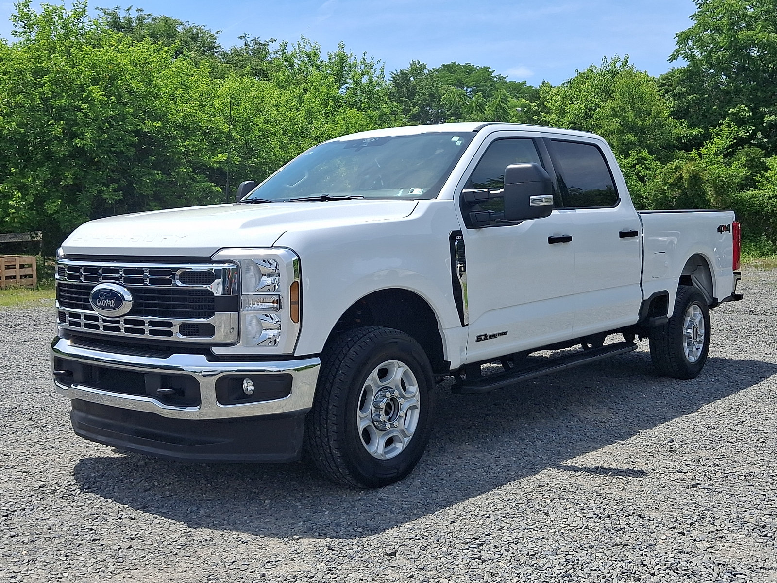 Certified 2025 Ford F250 XLT AWD/4WD image 3