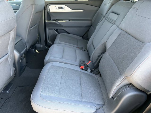 Certified 2025 Ford Explorer Active AWD/4WD image 21