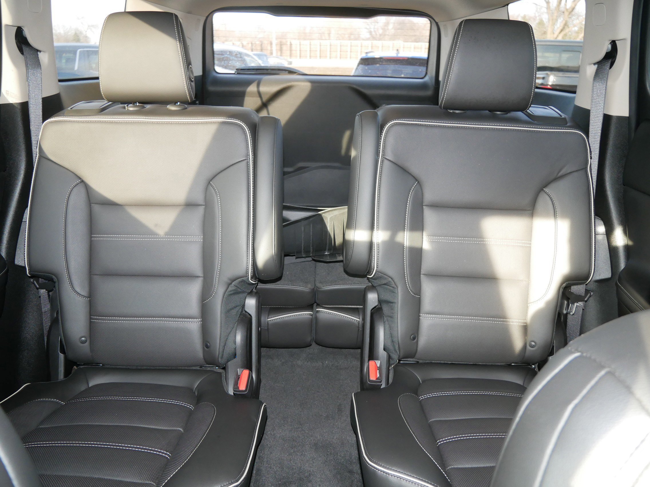 Used 2018 GMC Acadia Denali image 13