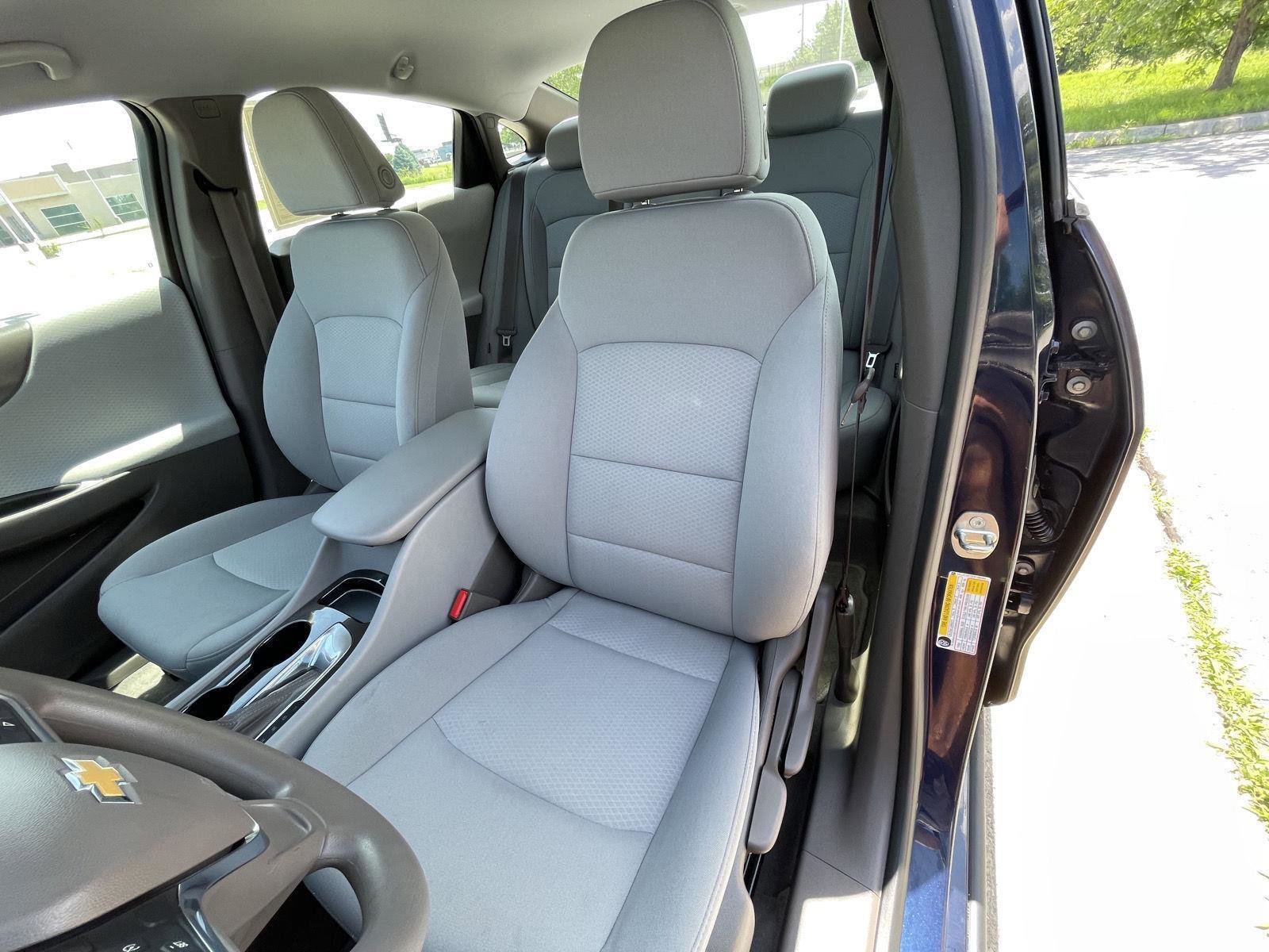Used 2018 Chevrolet Malibu LS FWD image 18