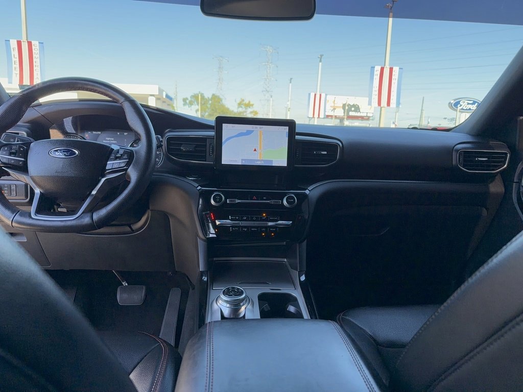 Certified 2022 Ford Explorer ST-Line w/ Class IV Trailer Tow Package image 30