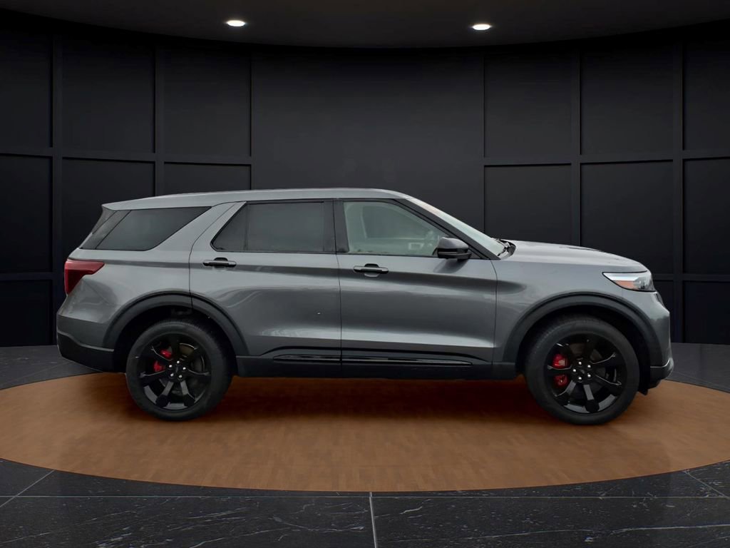 Certified 2022 Ford Explorer ST w/ Equipment Group 401A image 6