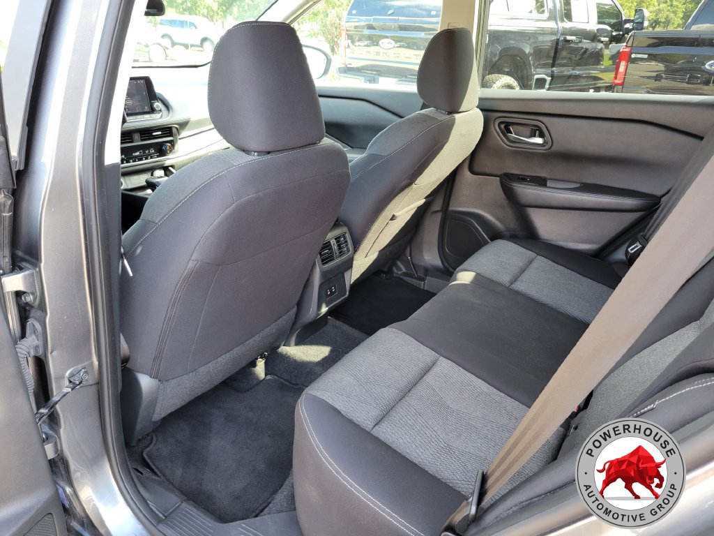 Used 2024 Nissan Rogue SV FWD image 16