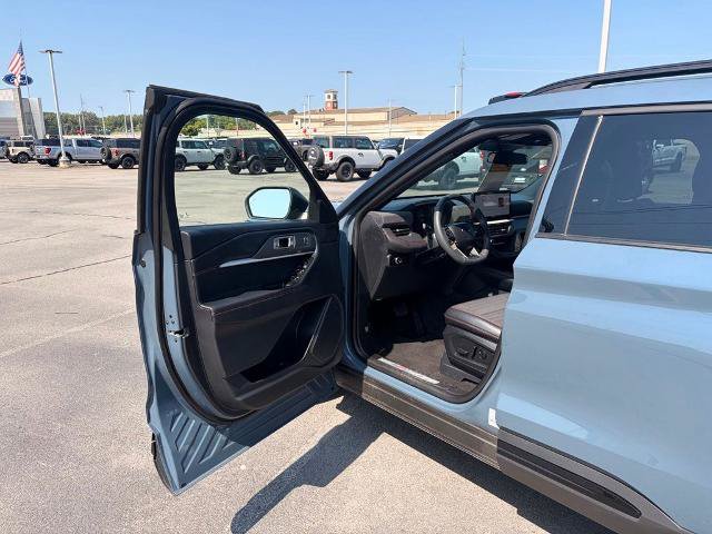 Certified 2026 Ford Explorer ST-Line AWD/4WD image 10