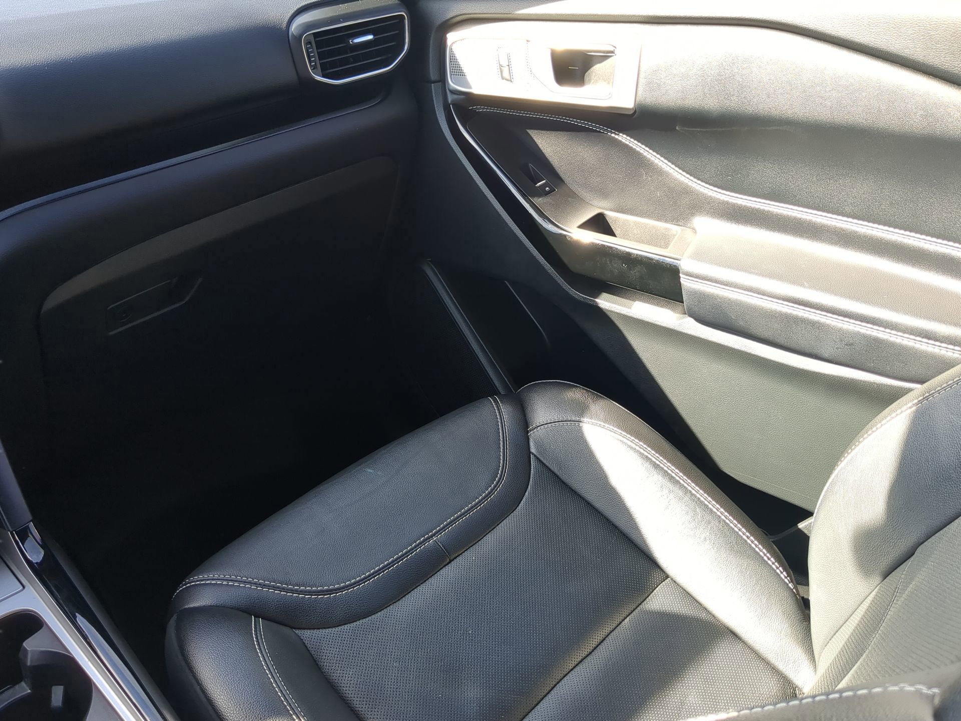 Certified 2022 Ford Explorer ST w/ Equipment Group 401A image 46