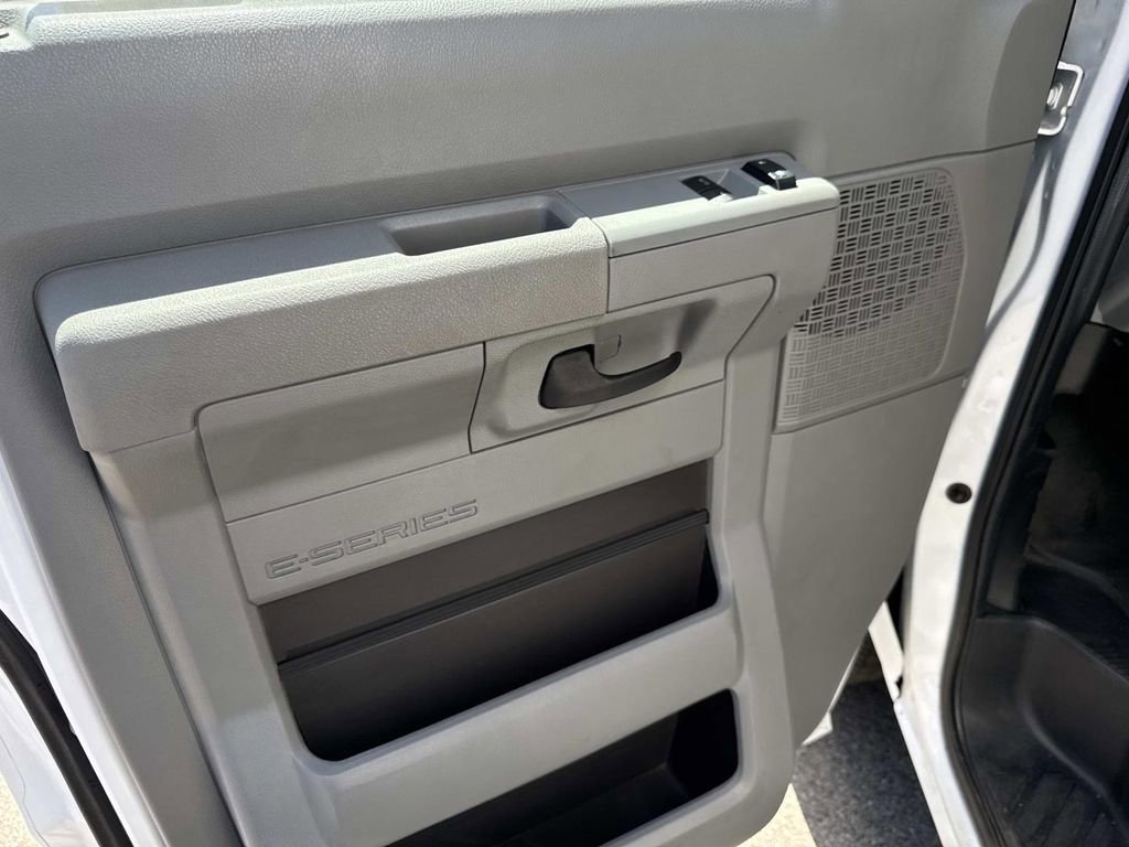 Certified 2021 Ford E-450 and Econoline 450 Super Duty w/ Power Windows & Locks Group image 12