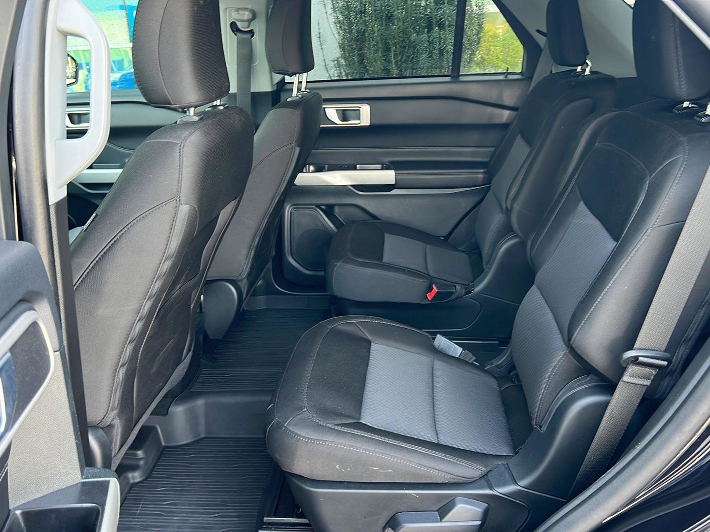 Certified 2023 Ford Explorer XLT RWD image 10