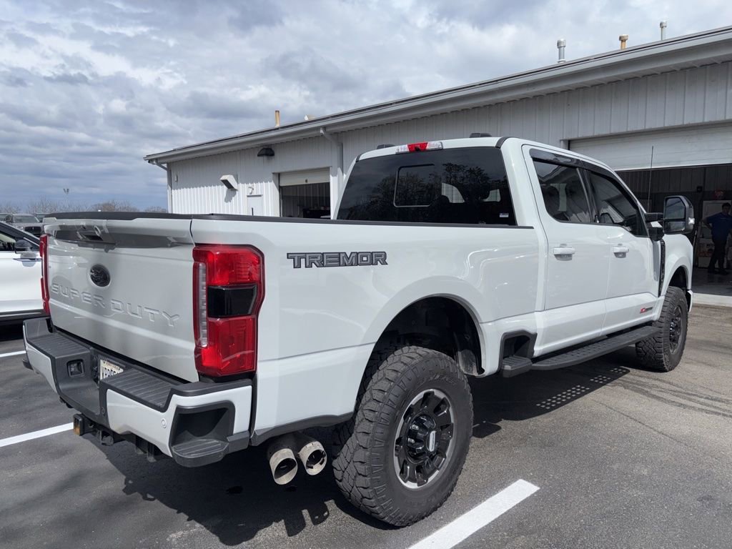 Certified 2025 Ford F250 Lariat w/ Tremor Off-Road Package AWD/4WD image 8