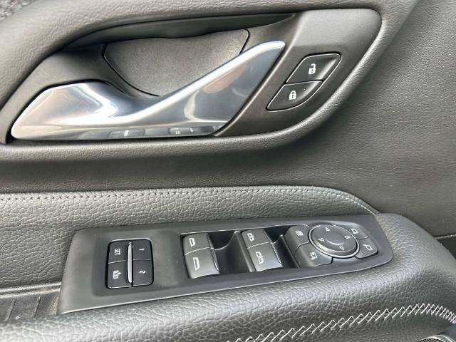 Used 2023 GMC Yukon XL Denali w/ LPO, Floor Liner Package AWD/4WD image 31