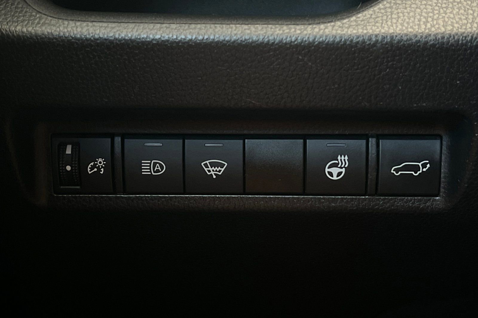 Used 2021 Toyota RAV4 TRD Off-Road w/ TRD Off-Road Weather Package AWD/4WD image 30