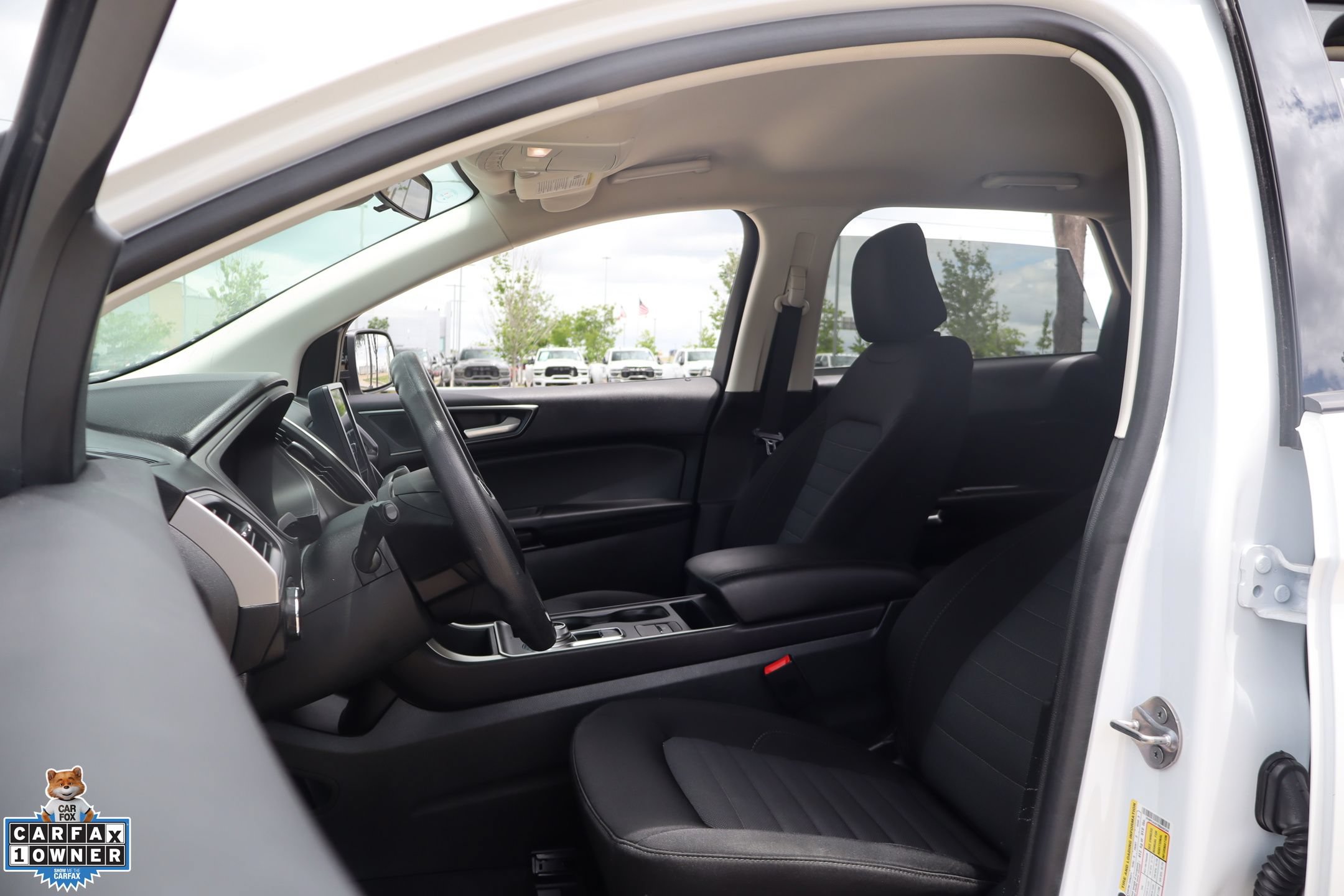 Certified 2024 Ford Edge SE w/ Black Appearance Package AWD/4WD image 17
