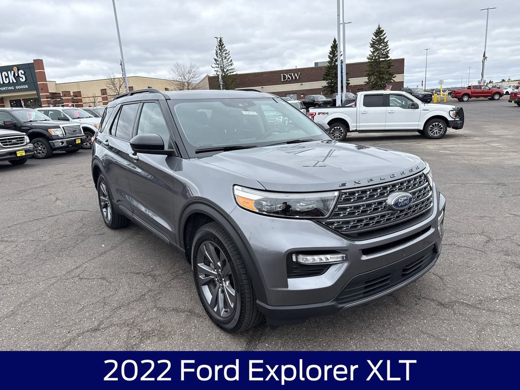 Certified 2022 Ford Explorer XLT w/ XLT Sport Appearance Package AWD/4WD image 5