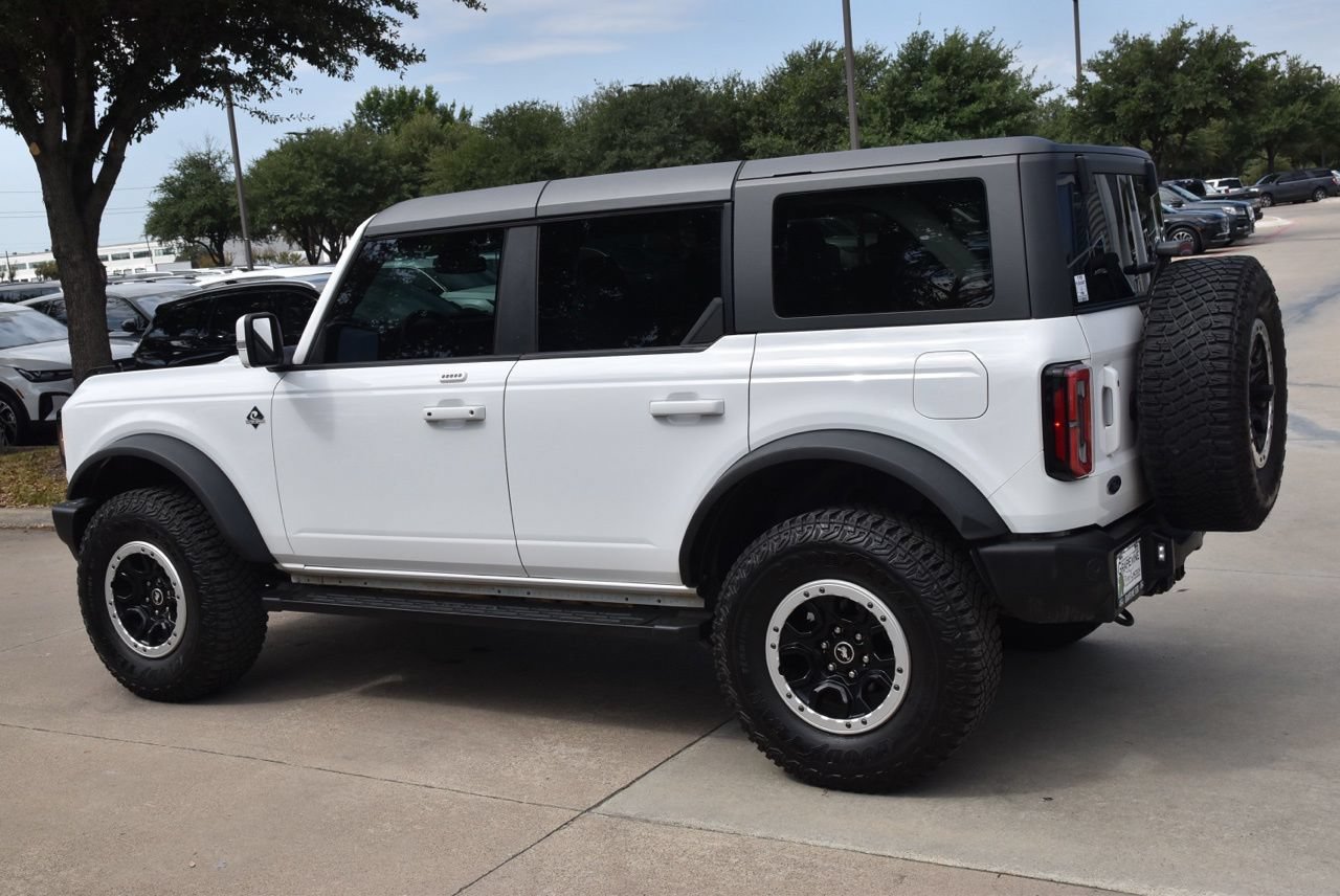 Certified 2023 Ford Bronco Outer Banks w/ Sasquatch Package AWD/4WD image 11