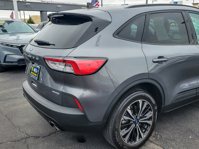 Certified 2022 Ford Escape SE w/ SE Sport Appearance Package image 4