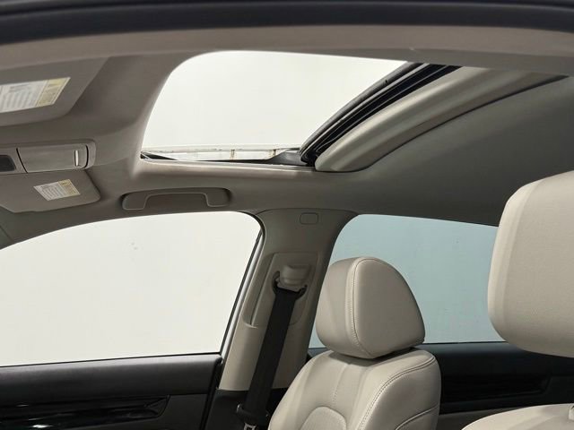 Used 2022 Honda Civic Touring image 35