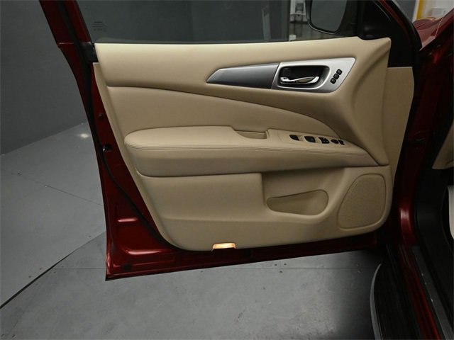 Used 2018 Nissan Pathfinder SL w/ SL Premium Package image 37