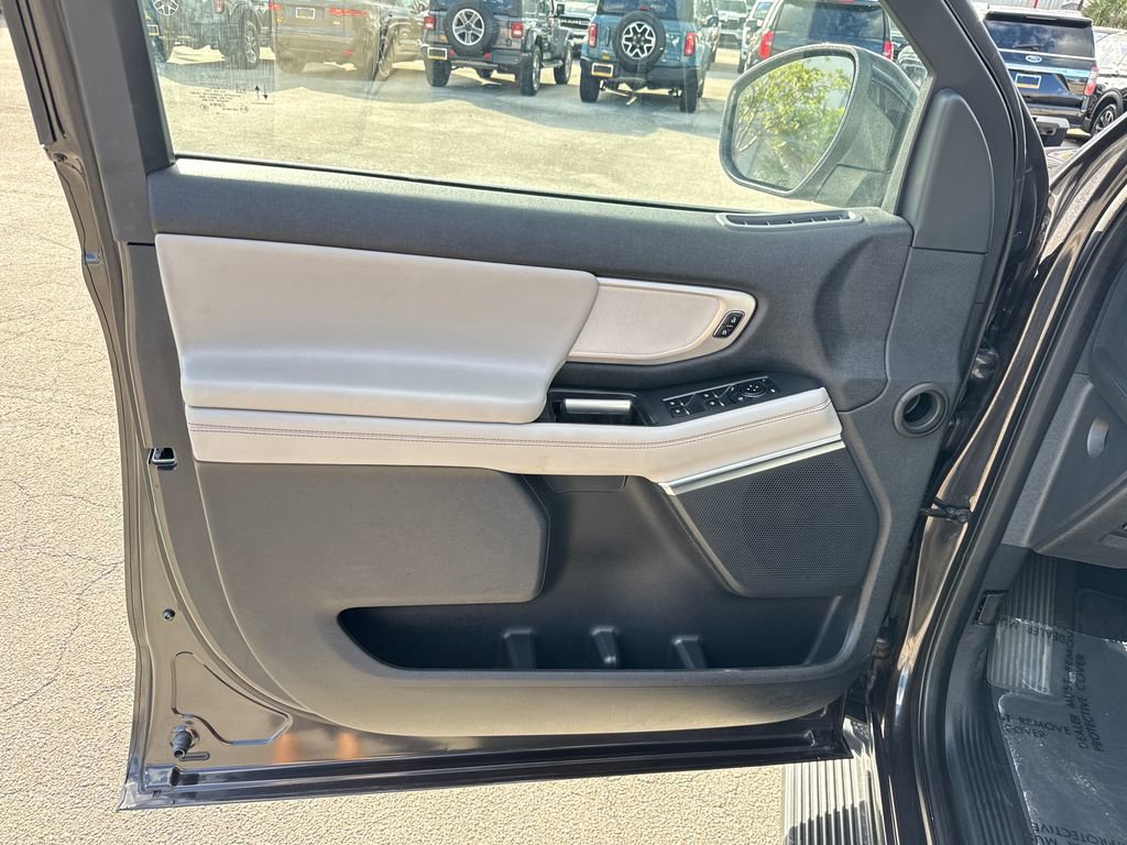 Certified 2025 Ford Expedition Max Active image 14