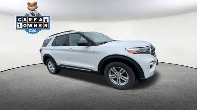 Certified 2023 Ford Explorer XLT w/ Equipment Group 202A AWD/4WD image 2