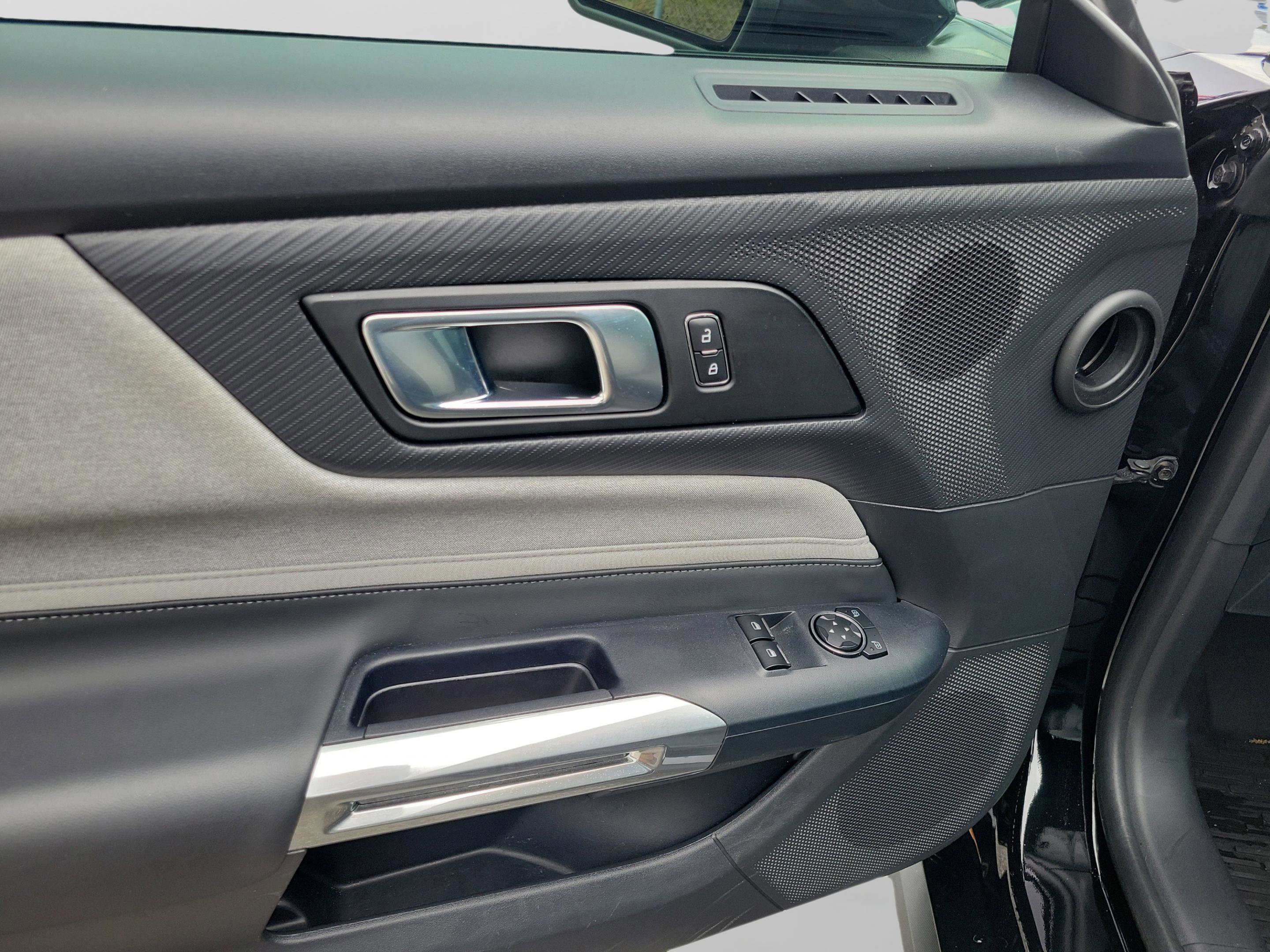 Certified 2024 Ford Mustang Coupe RWD image 15