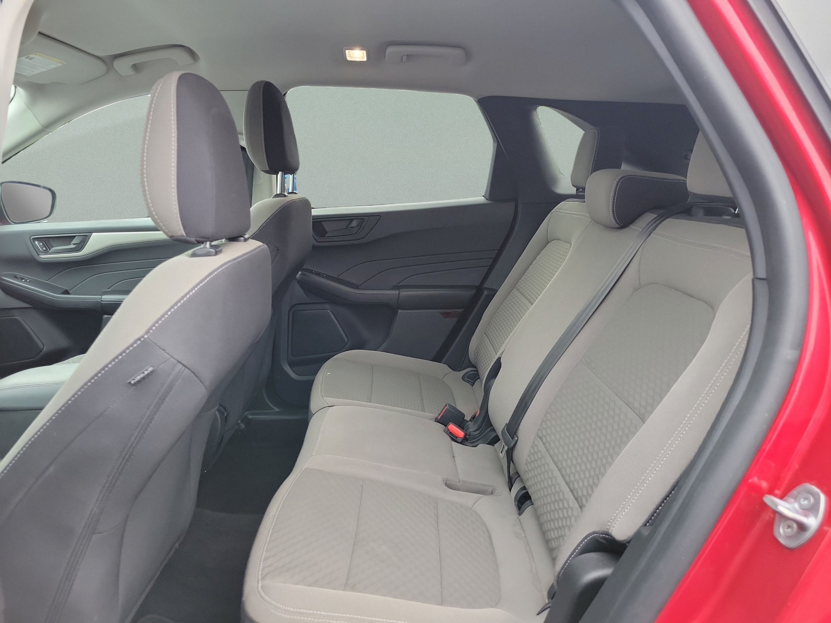 Certified 2022 Ford Escape SE w/ Cold Weather Package AWD/4WD image 8